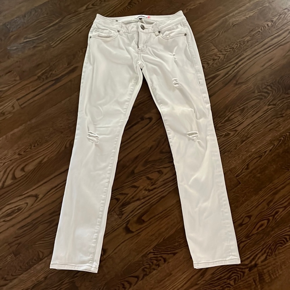 Women’s CAbi slim boyfriend off-white jeans size 2